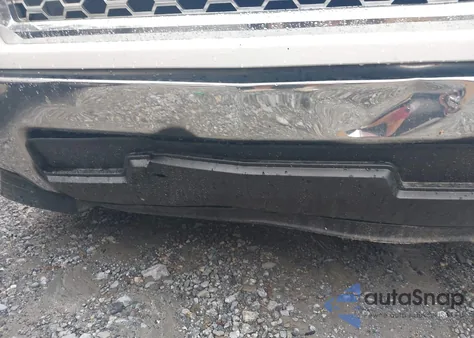 2015 Chevrolet Silverado 1500 1Lt z USA, uszkodzony, nr VIN 1GCRCREC6FZ188310